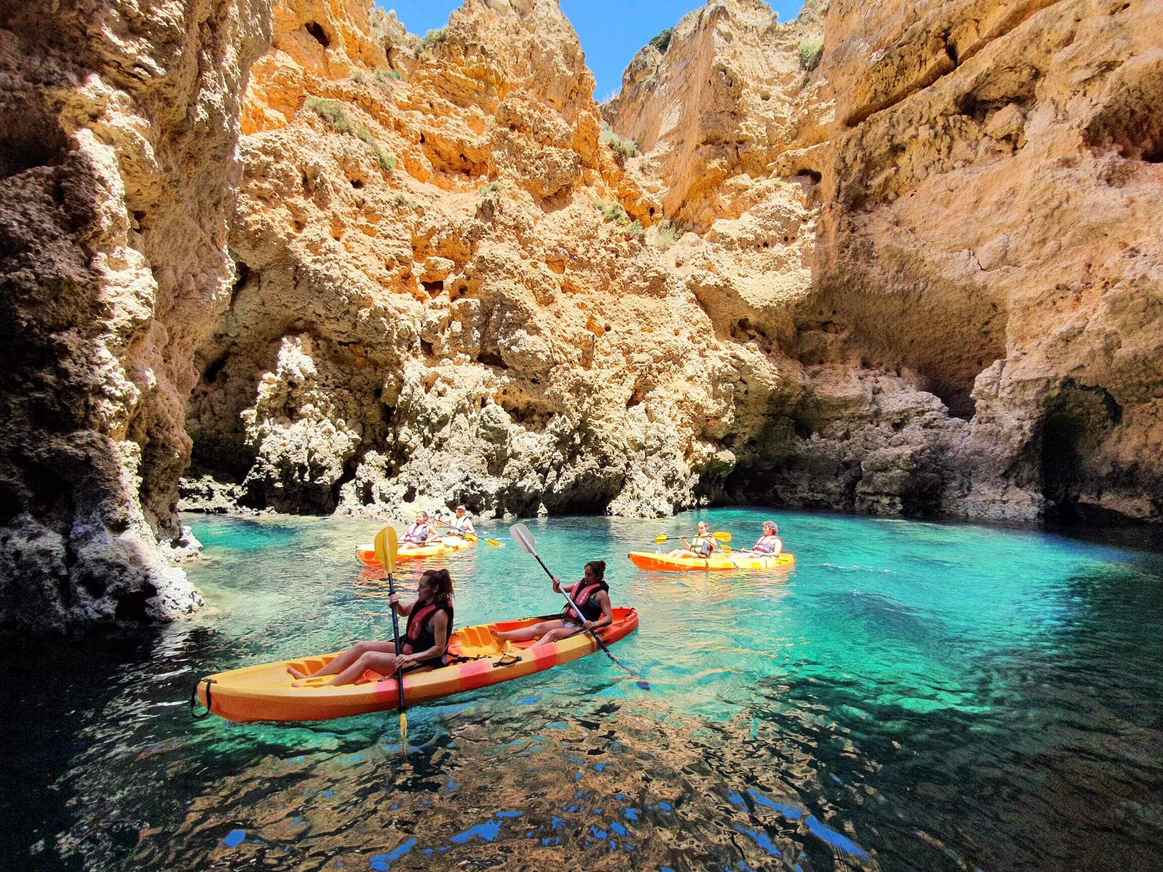 kayak-tour-grottos-lagos-days-of-adventure-5