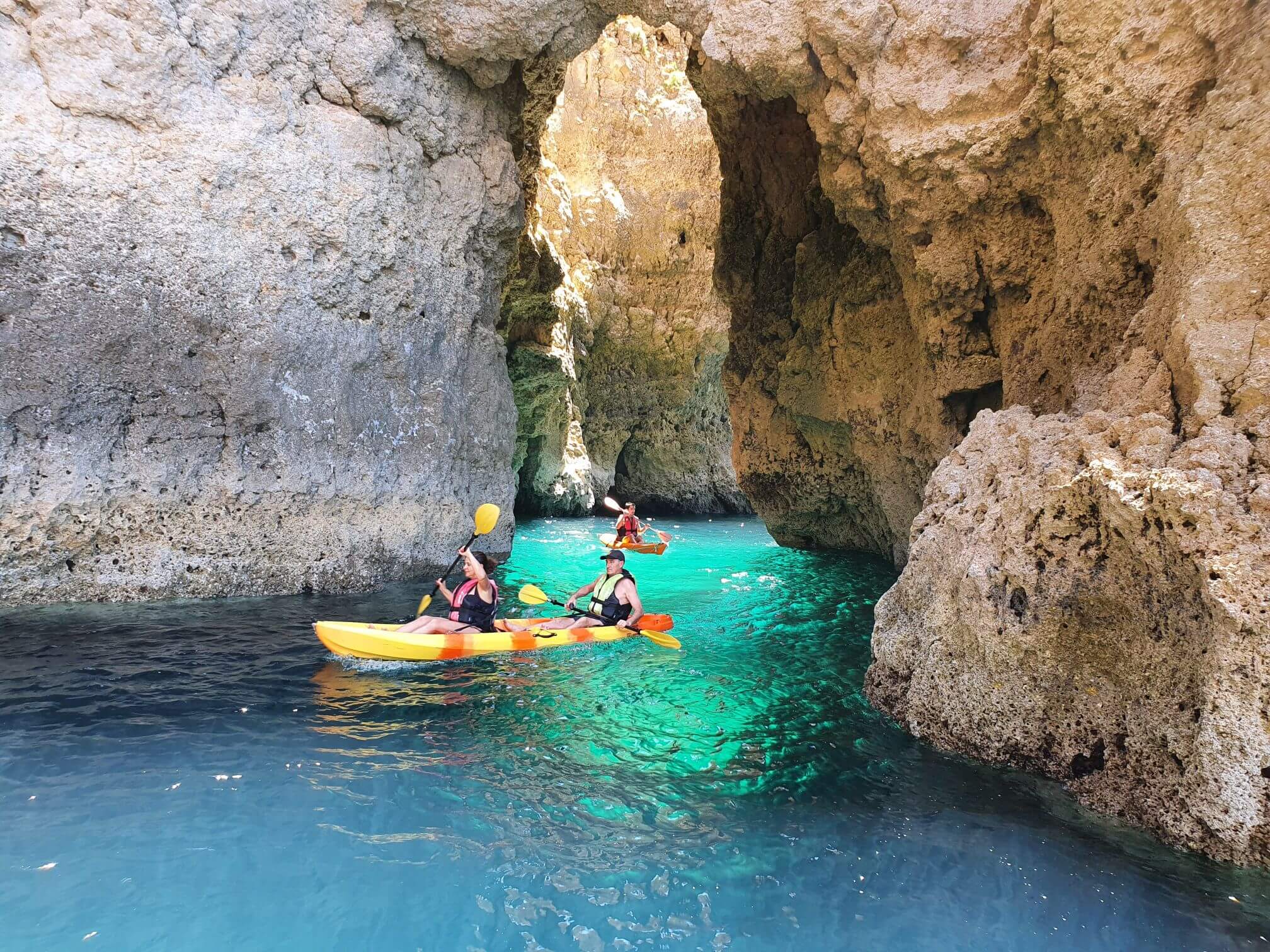 kayak-tour-grottos-lagos-days-of-adventure-6