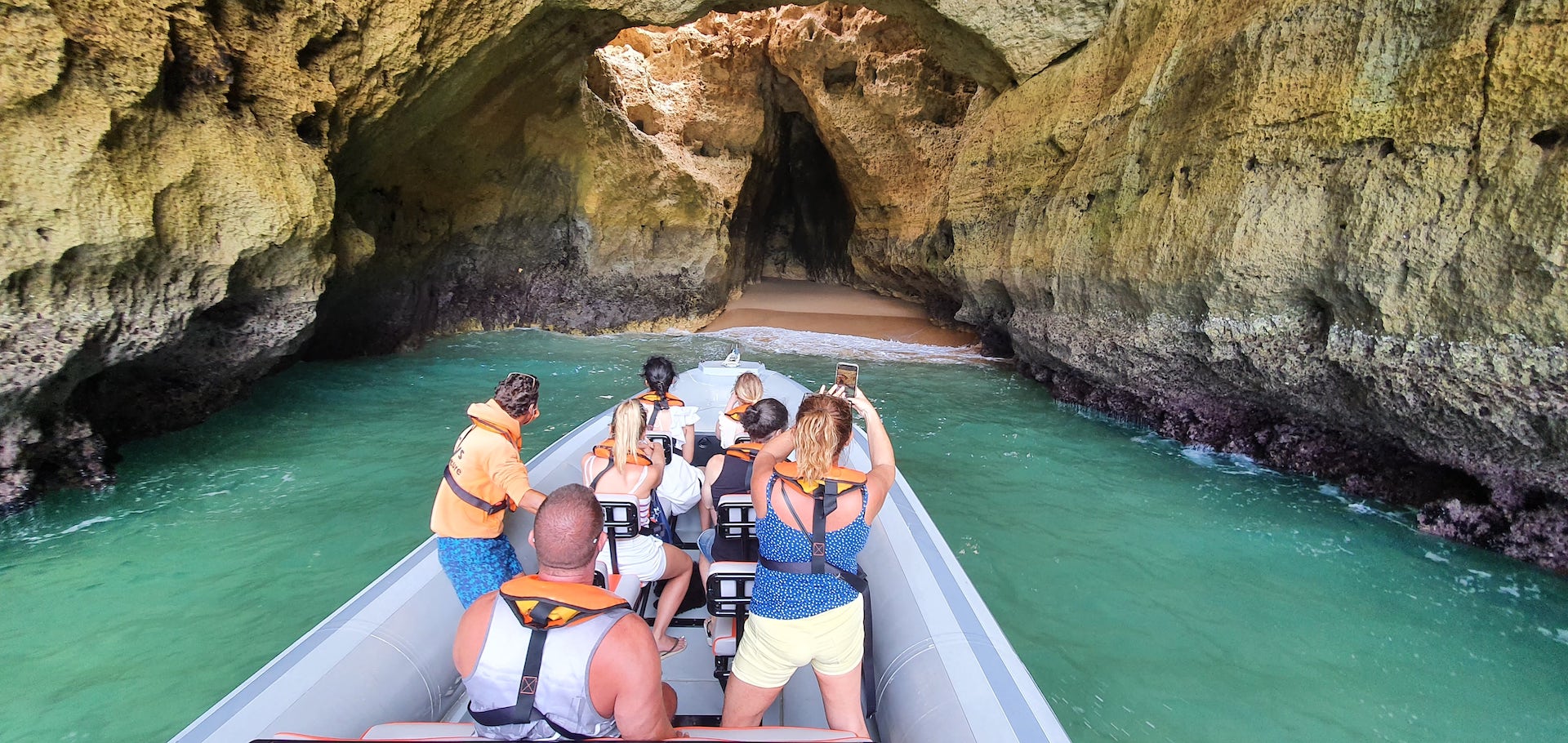 Banagil Cave Tour - Trip with a fun speadboat to benagil from lagos