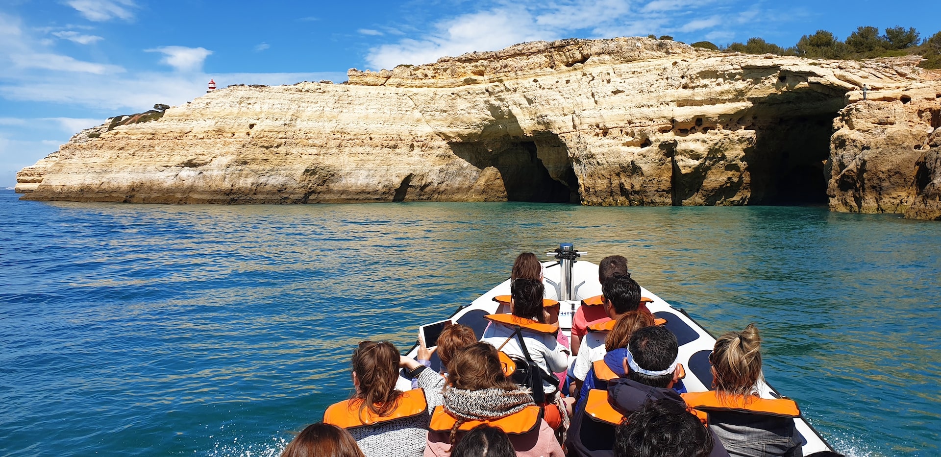 Banagil Cave Tour - Trip with a fun speadboat to benagil from lagos